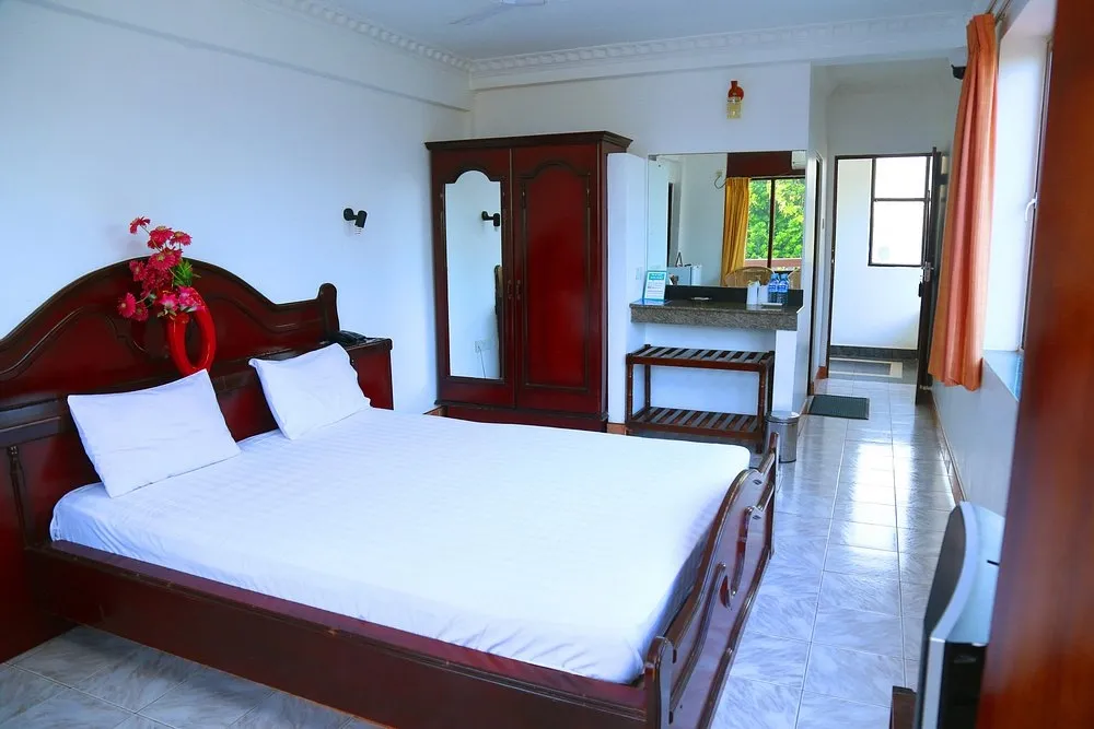 Double Room with Hot Tub